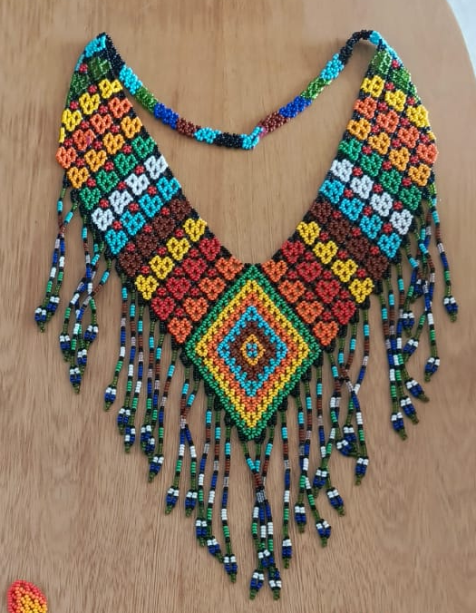 COLLAR CÍRCULO DE TIERRA